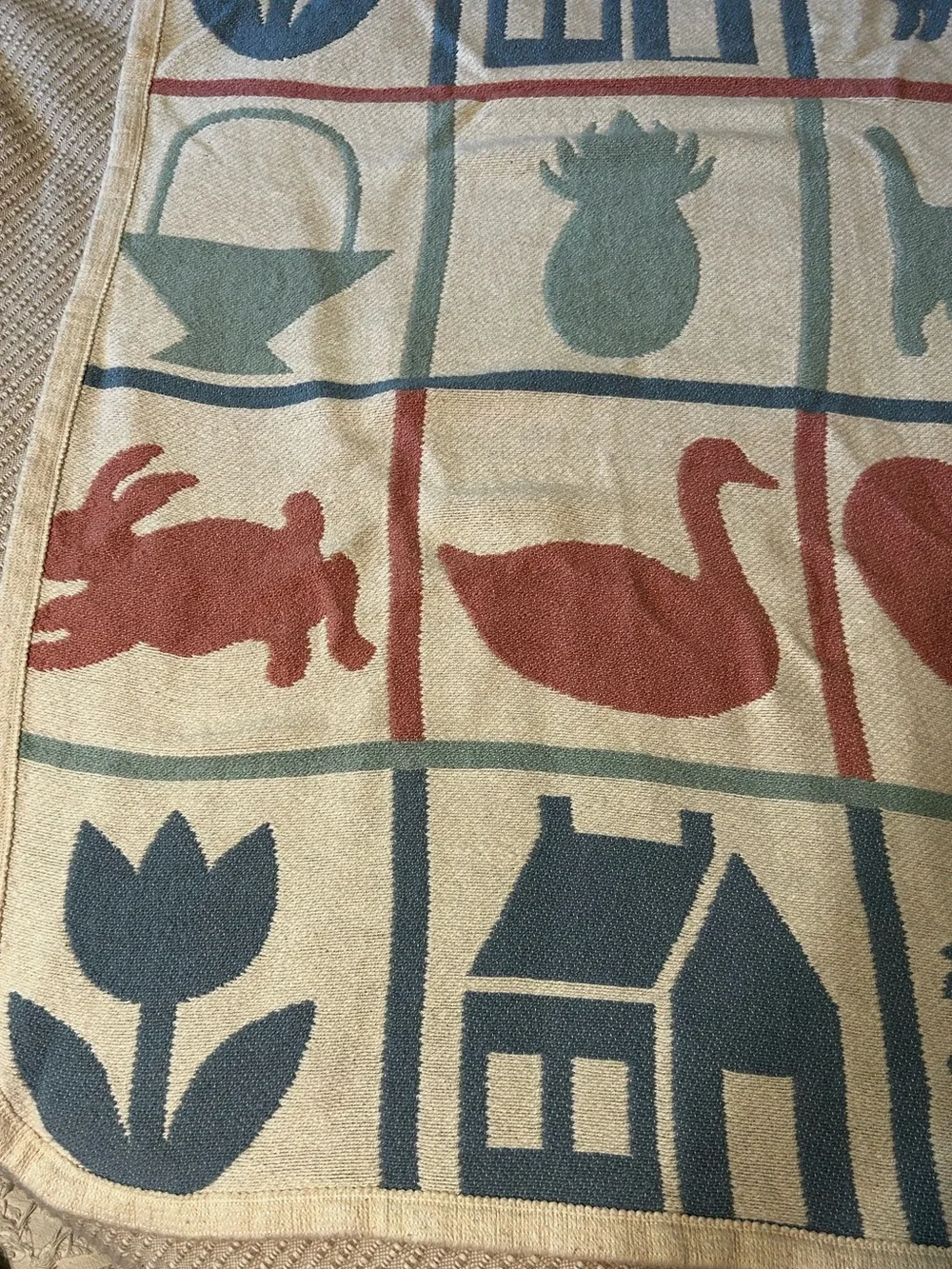 Vintage Crown Crafts Country Silhouettes Throw Blanket Geese Cats Cottage Cotton